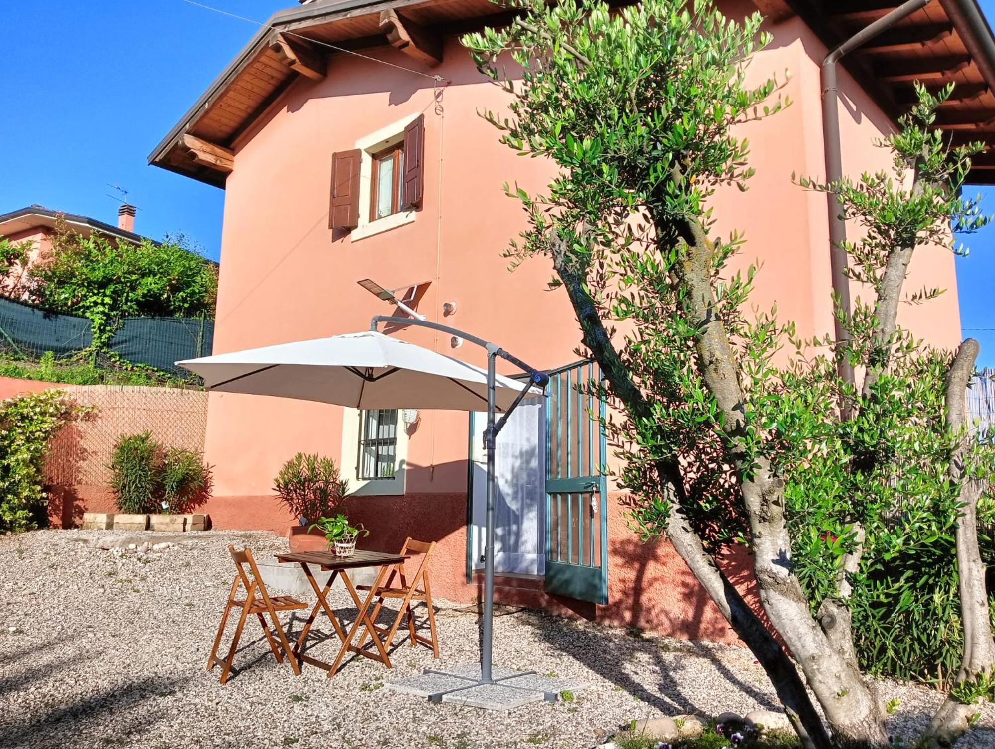 Casa Vacanze Monte Galetto Bussolengo Exterior foto