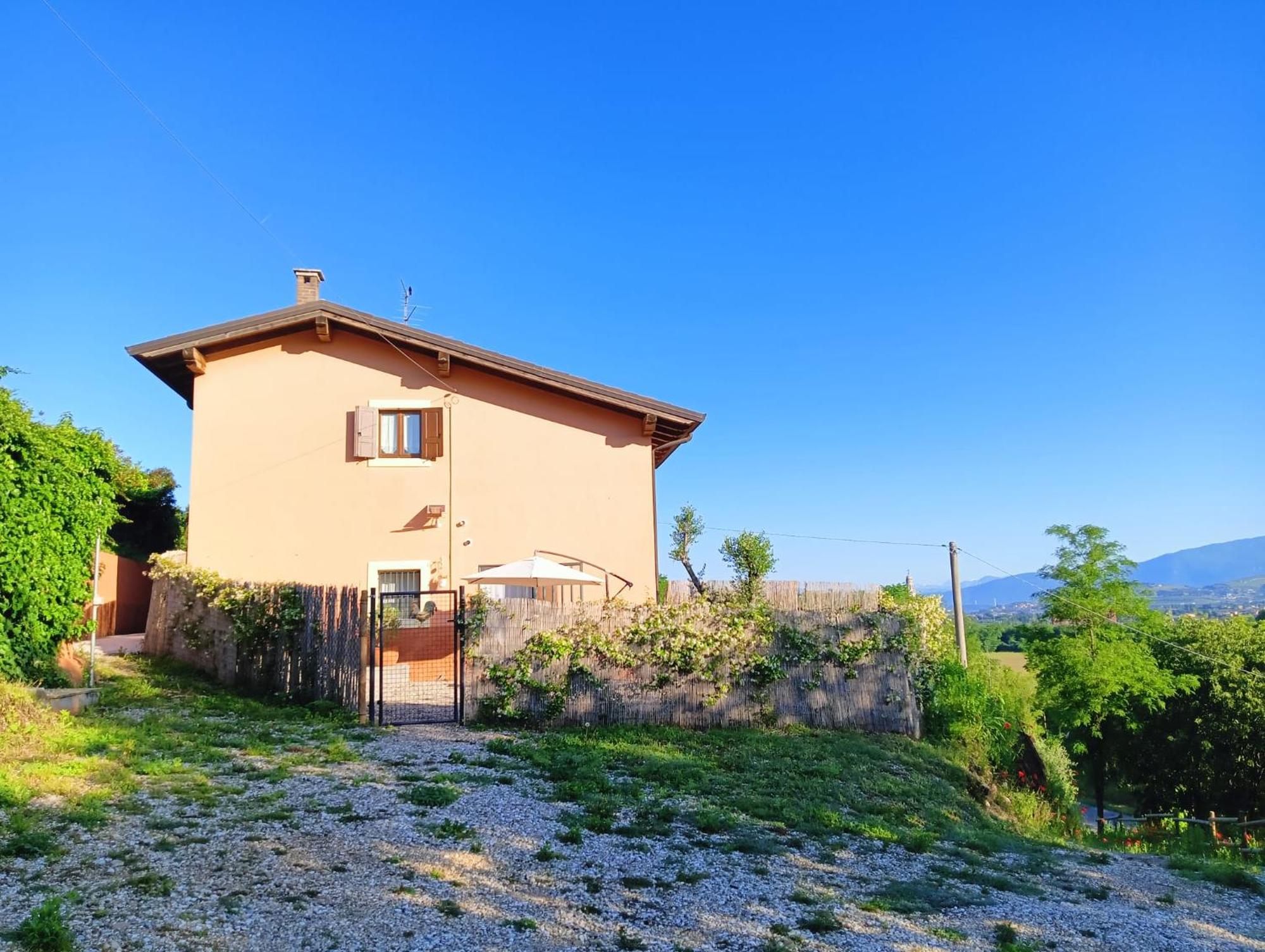 Casa Vacanze Monte Galetto Bussolengo Exterior foto